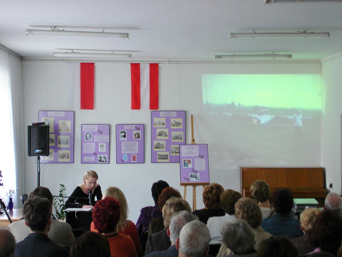 Aktorka Aleksandra Boek czytaa wiersze austriackiej poetki - dodatkowym elementem by film, nakrcony przez Ingeborg Bachmann podczas pobytu w Polsce.