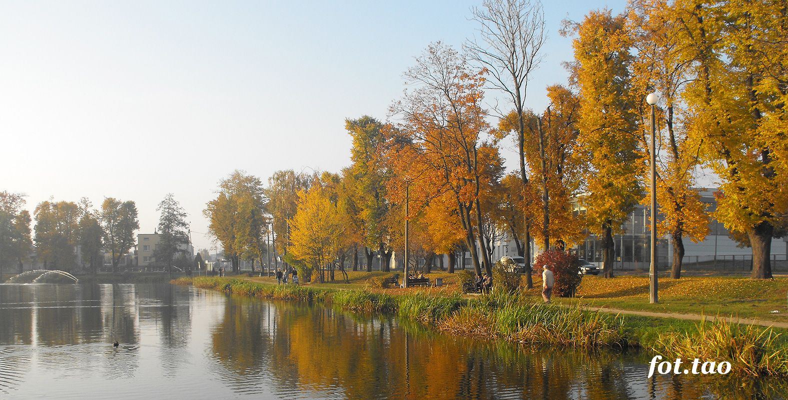 Niedzielny spacer w parku Jezirka, 21.10.2012 r.