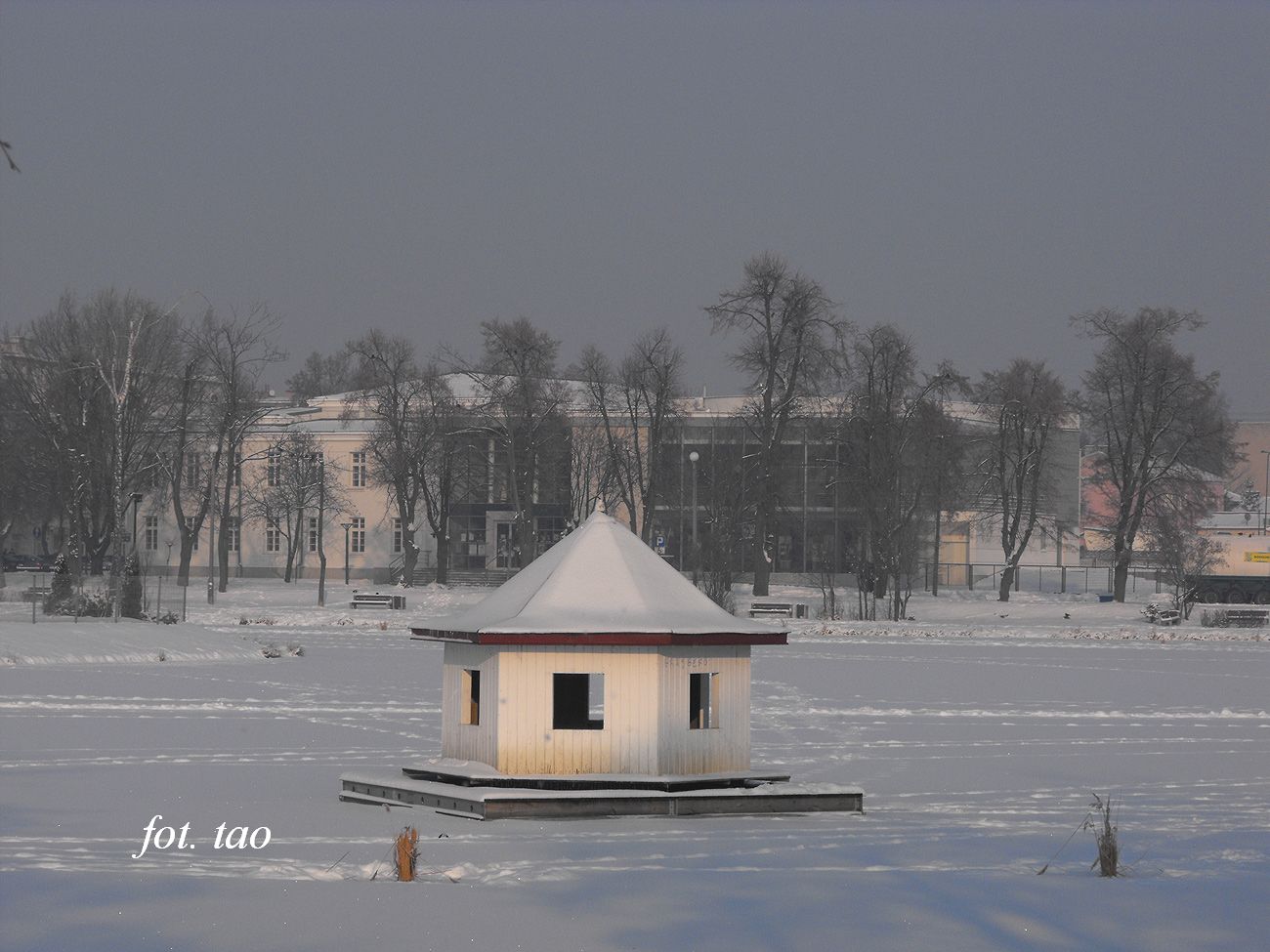 Domek na Jezirkach w zimowej szacie, 13.01.2013 r.