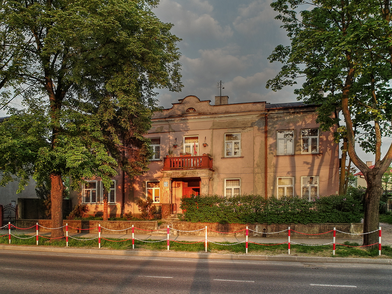 Budynek przy ulicy Piastowskiej, 2013r.