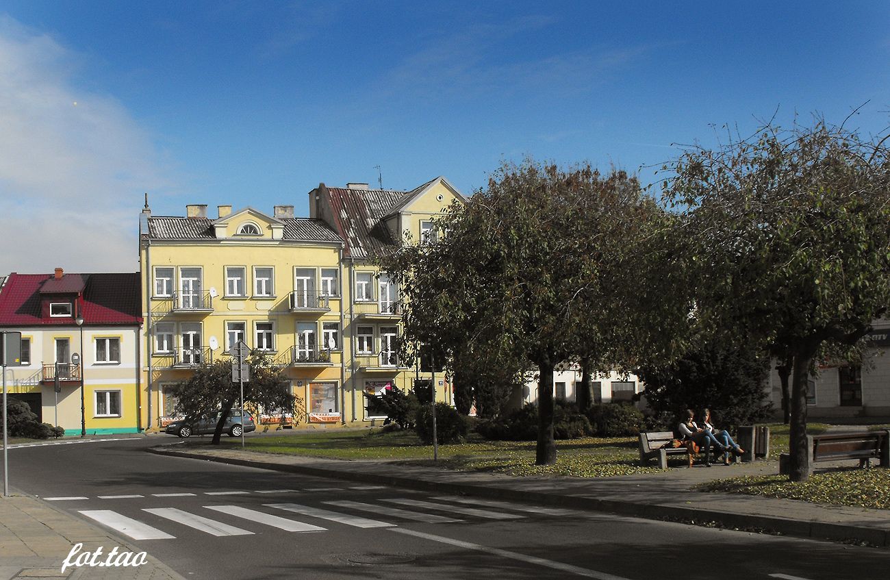 Fragment Placu Kardynaa Wyszyskiego w padzie­rnikowym  socu 2013 r.
